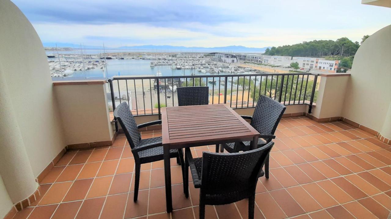 Apartaments Club Nautic L' Escala Eksteriør bilde